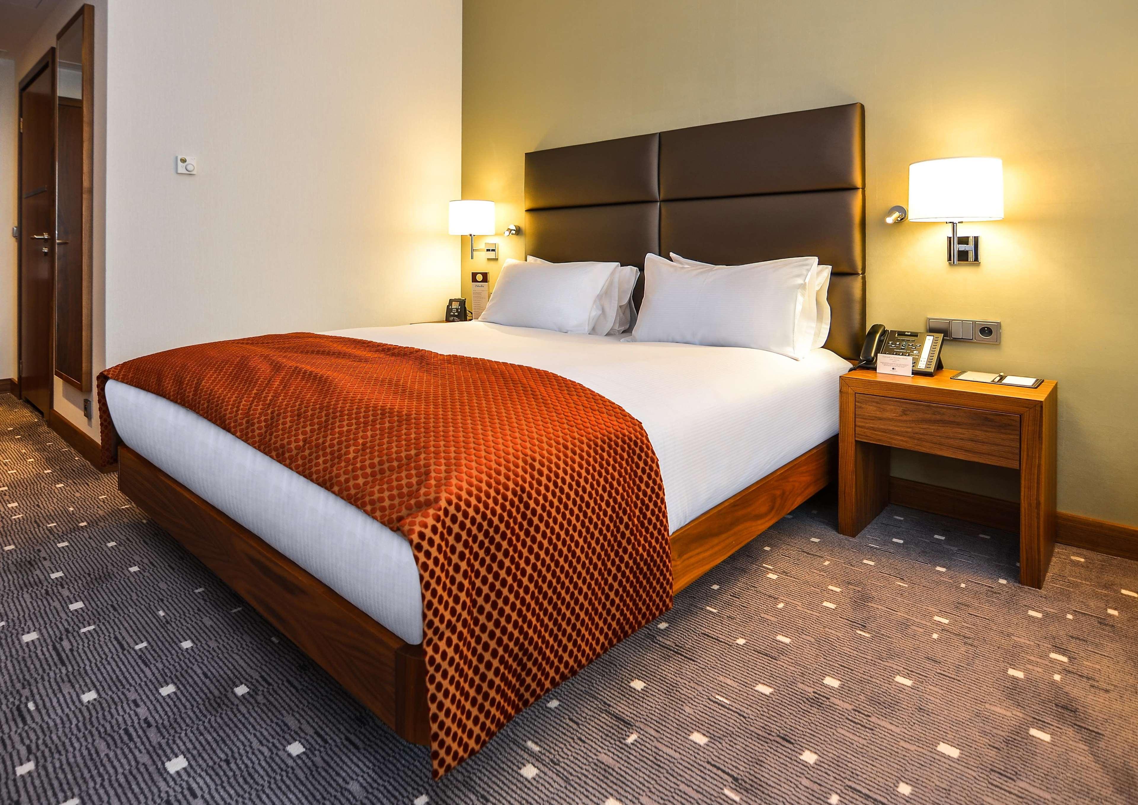 Doubletree By Hilton Lodz Hotel Værelse billede