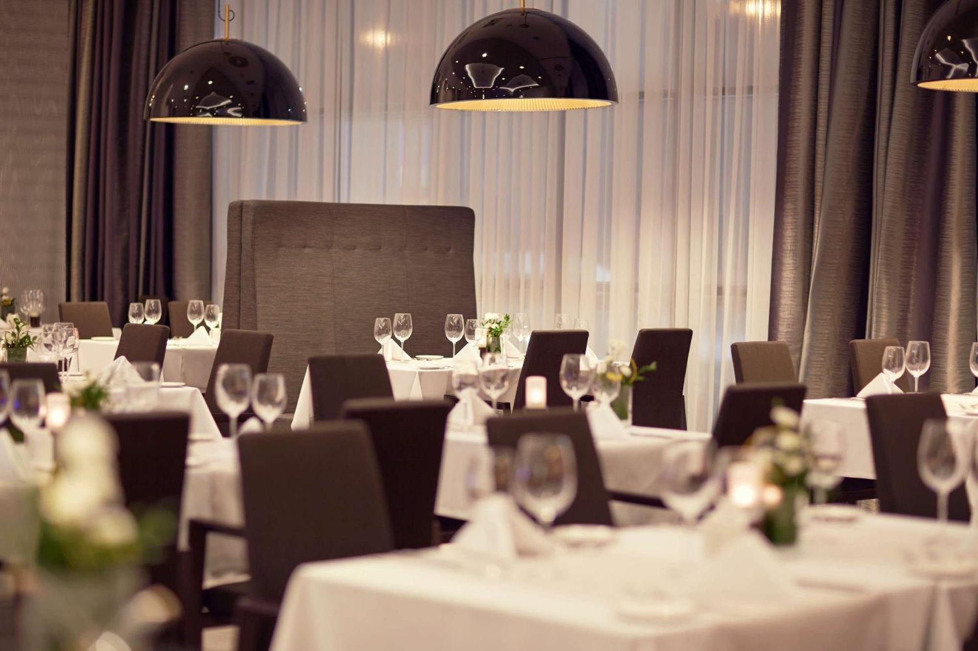 Doubletree By Hilton Lodz Hotel Eksteriør billede
