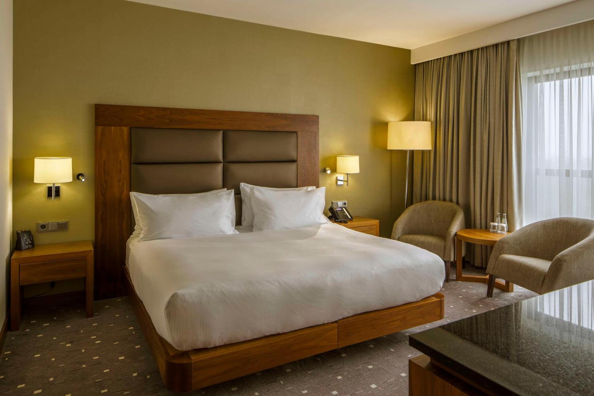 Doubletree By Hilton Lodz Hotel Eksteriør billede