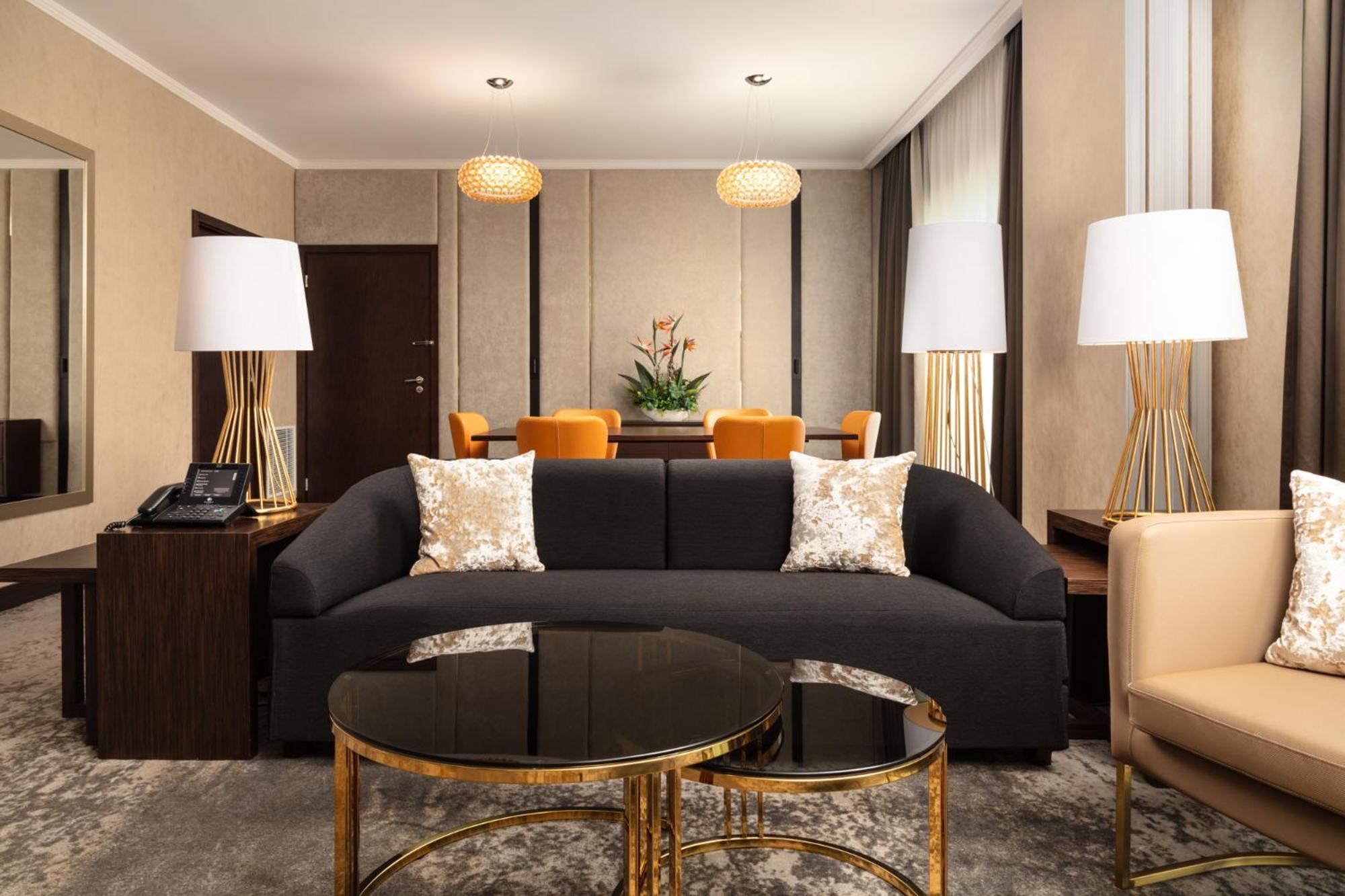 Doubletree By Hilton Lodz Hotel Eksteriør billede
