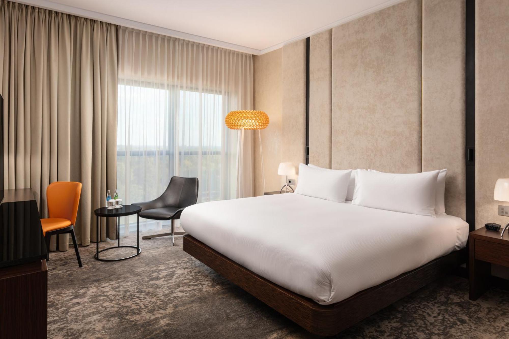 Doubletree By Hilton Lodz Hotel Eksteriør billede